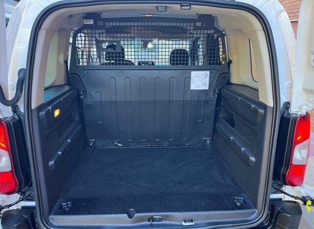 PEUGEOT RIFTER ACTIVE PACK BUSINESS 1.5HDI 100CV MODELO 2024 lleno