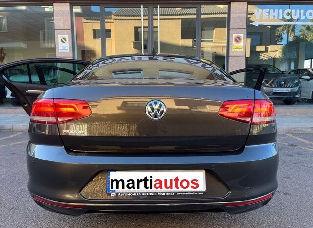 VOLKSWAGEN PASSAT ADVANCE 2.0TDi 150CV AÑO 2018 lleno