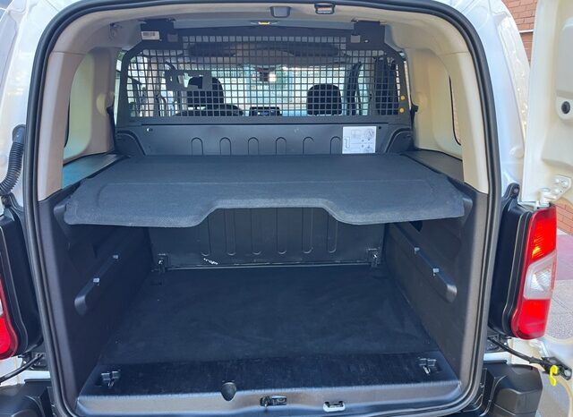 PEUGEOT RIFTER ACTIVE PACK BUSINESS 1.5HDI 100CV MODELO 2024 lleno