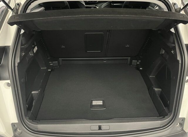 PEUGEOT 3008 ALLURE PACK 1.2i 130CV AÑO 2019 lleno