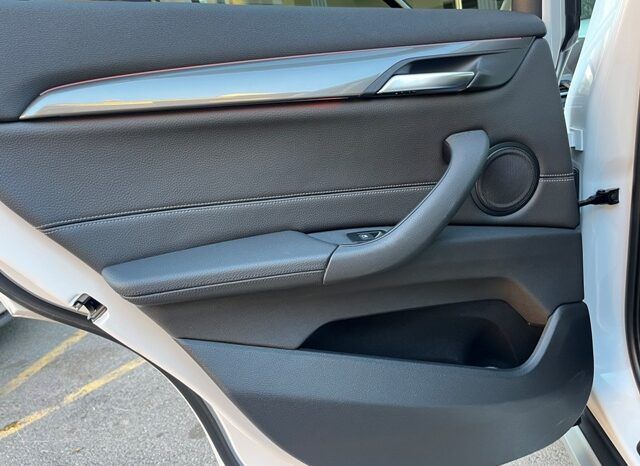 BMW X1 ADVANTAGE SPORT 1.8dA 150CV AUTOMATICO AÑO 2022 lleno