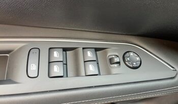 PEUGEOT 3008 ALLURE PACK 1.2i 130CV AÑO 2019 lleno