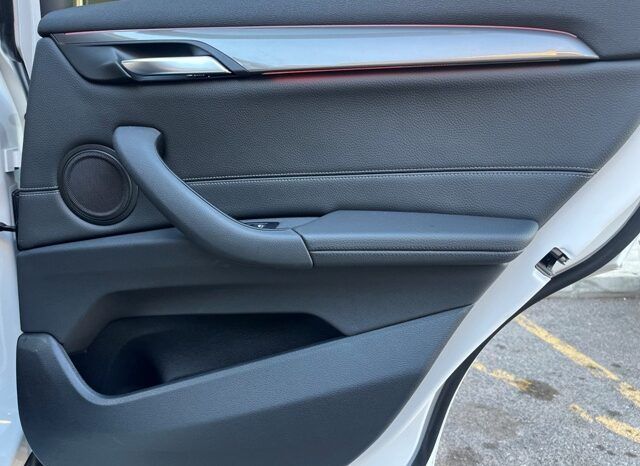 BMW X1 ADVANTAGE SPORT 1.8dA 150CV AUTOMATICO AÑO 2022 lleno