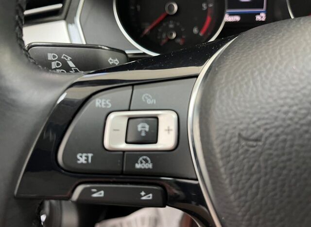 VOLKSWAGEN PASSAT ADVANCE 2.0TDi 150CV AÑO 2018 lleno