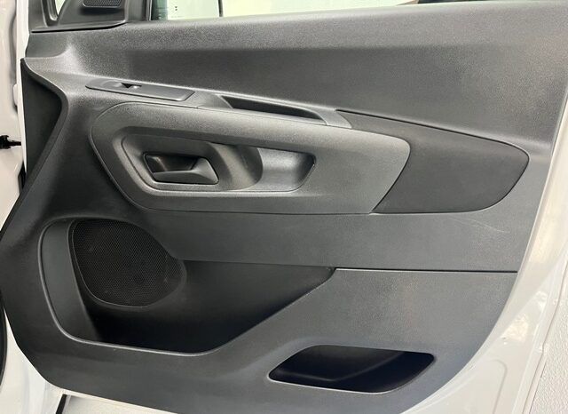 PEUGEOT RIFTER ACTIVE PACK BUSINESS 1.5HDI 100CV MODELO 2024 lleno