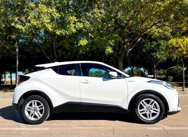 TOYOTA CHR ACTIVE 125H HYBRID AÑO 2021 lleno