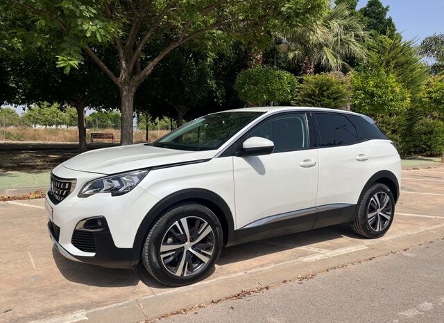 PEUGEOT 3008 ALLURE PACK 1.2i 130CV AÑO 2019 lleno