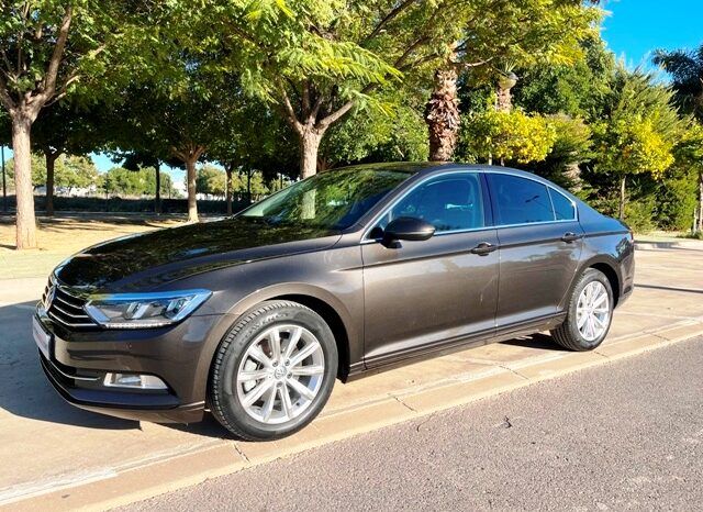 VOLKSWAGEN PASSAT ADVANCE 2.0TDi 150CV AÑO 2018 lleno