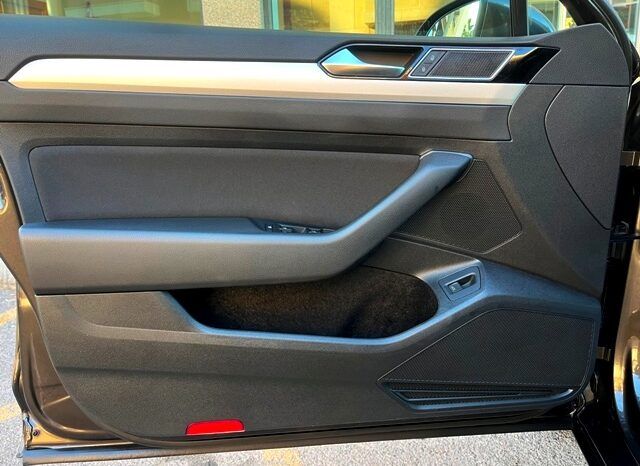 VOLKSWAGEN PASSAT ADVANCE 2.0TDi 150CV AÑO 2018 lleno