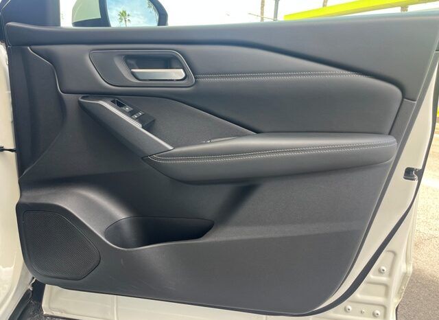 NISSAN QASHQAI ACENTA 1.3i 140CV HYBRID AÑO 2021 lleno