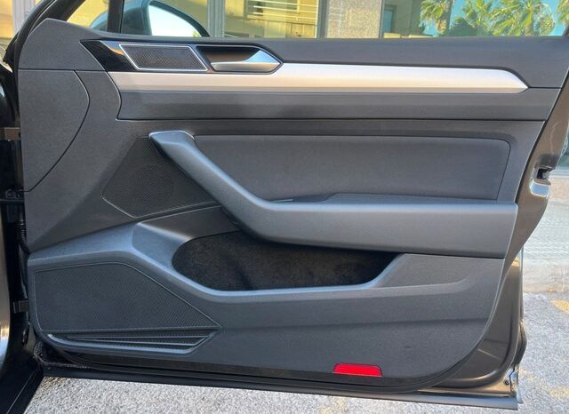 VOLKSWAGEN PASSAT ADVANCE 2.0TDi 150CV AÑO 2018 lleno