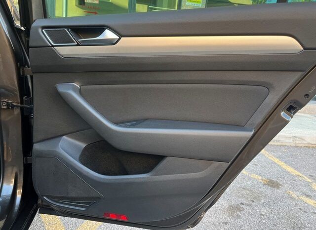 VOLKSWAGEN PASSAT ADVANCE 2.0TDi 150CV AÑO 2018 lleno