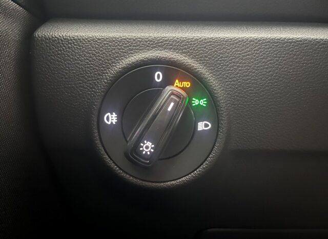 VOLKSWAGEN TROC BUSINESS 1.0TSi 115CV AÑO 2024 lleno