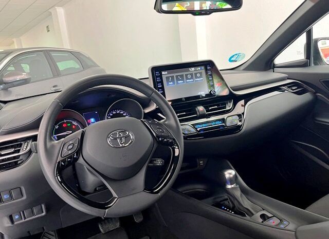 TOYOTA CHR ACTIVE 125H HYBRID AÑO 2021 lleno