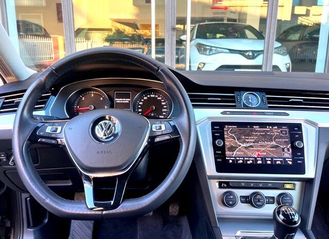 VOLKSWAGEN PASSAT ADVANCE 2.0TDi 150CV AÑO 2018 lleno