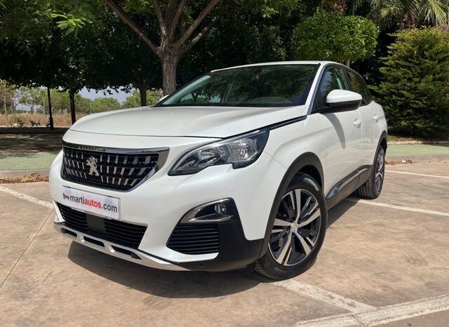 PEUGEOT 3008 ALLURE PACK 1.2i 130CV AÑO 2019 lleno