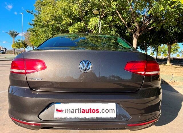 VOLKSWAGEN PASSAT ADVANCE 2.0TDi 150CV AÑO 2018 lleno