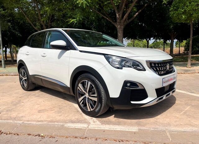 PEUGEOT 3008 ALLURE PACK 1.2i 130CV AÑO 2019 lleno