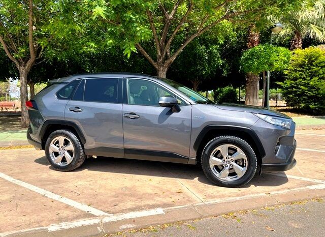 TOYOTA RAV4 ADVANCE 220H HYBRID MODELO 2022 lleno