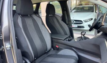 PEUGEOT 3008 ACTIVE PACK 1.5HDI 130CV AÑO 2021 lleno