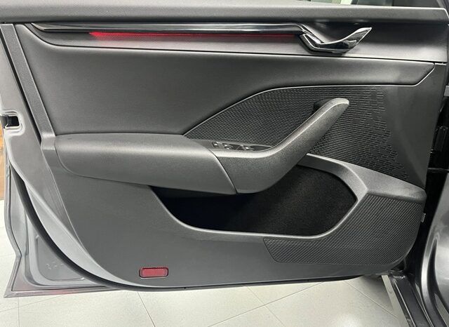 SKODA OCTAVIA AMBITION 2.0TDi 150CV AÑO 10-2022 lleno