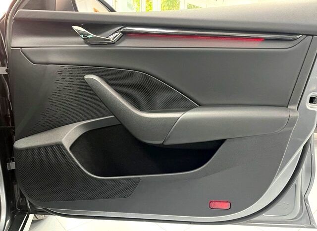 SKODA OCTAVIA AMBITION 2.0TDi 150CV AÑO 10-2022 lleno