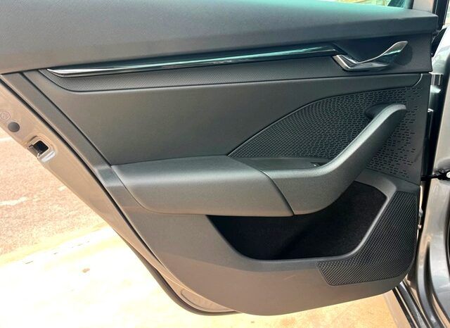 SKODA OCTAVIA AMBITION 2.0TDi 150CV AÑO 10-2022 lleno