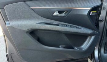 PEUGEOT 3008 ACTIVE PACK 1.5HDI 130CV AÑO 2021 lleno