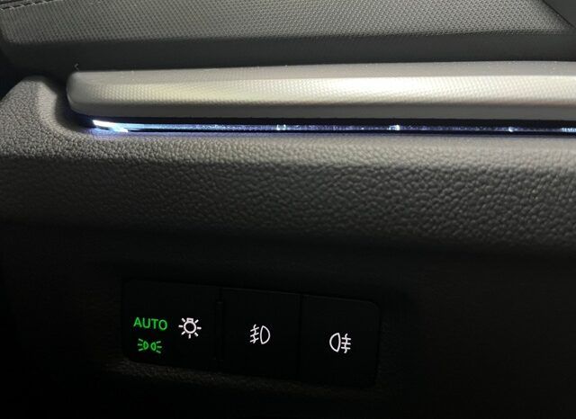 SKODA OCTAVIA AMBITION 2.0TDi 150CV AÑO 10-2022 lleno