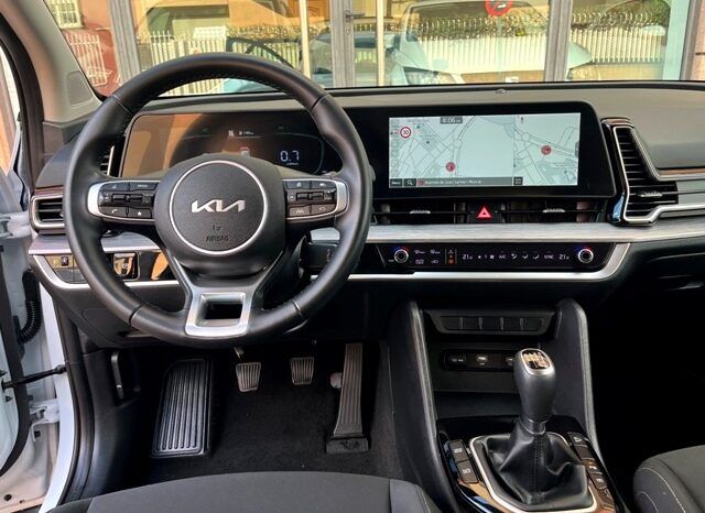 KIA SPORTAGE 1.6CRDi 136CV HYBRID AÑO 2022 lleno