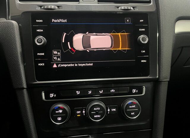 VOLKSWAGEN GOLF READY2GO 1.6TDi 115CV AÑO 2019 lleno