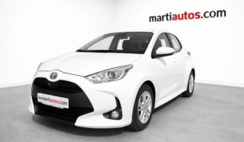 TOYOTA YARIS ACTIVE TECH 1.5 120H HYBRID MODELO 2022 lleno