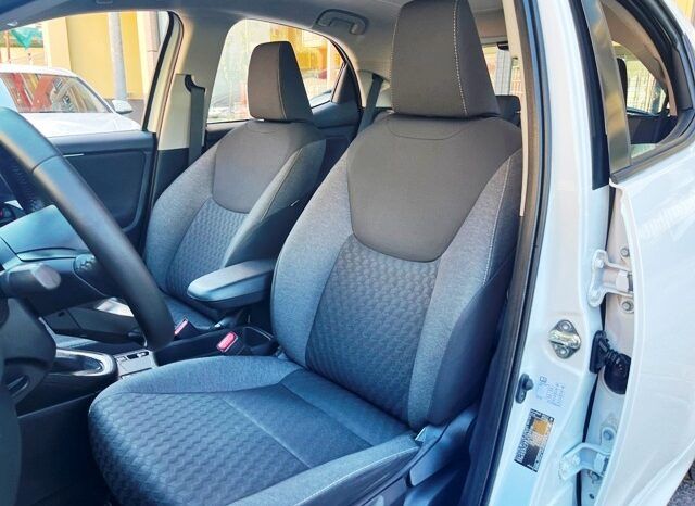 TOYOTA YARIS ACTIVE TECH 1.5 120H HYBRID MODELO 2022 lleno