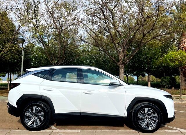 HYUNDAI TUCSON MAXX HYBRID 1.6 TGDi 150CV MODELO 2023 lleno