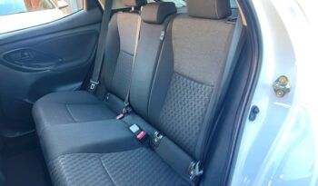 TOYOTA YARIS ACTIVE TECH 1.5 120H HYBRID MODELO 2022 lleno