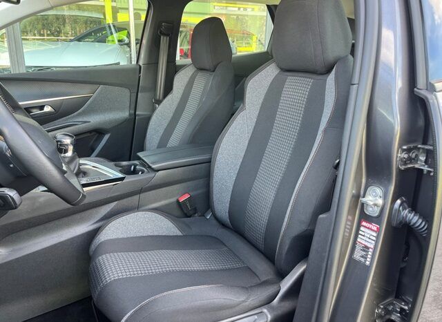 PEUGEOT 3008 ACTIVE PACK 1.5HDI 130CV MODELO 2022 lleno