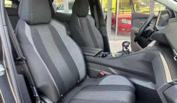 PEUGEOT 3008 ACTIVE PACK 1.5HDI 130CV MODELO 2022 lleno