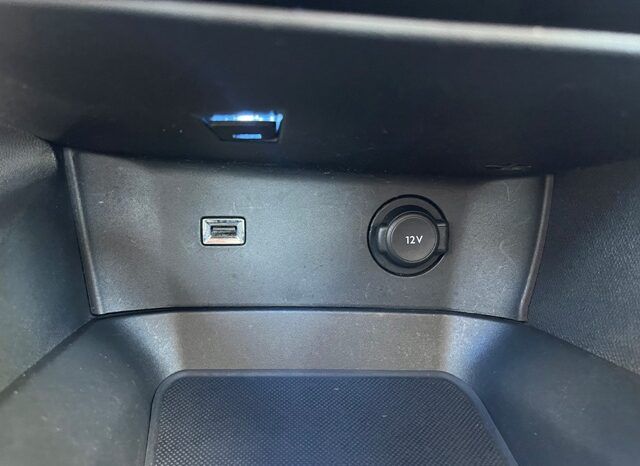 PEUGEOT 3008 ACTIVE PACK 1.5HDI 130CV MODELO 2022 lleno