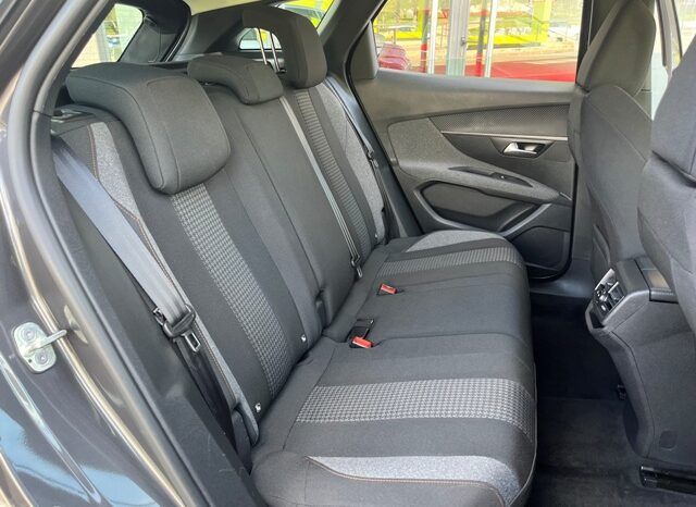 PEUGEOT 3008 ACTIVE PACK 1.5HDI 130CV MODELO 2022 lleno