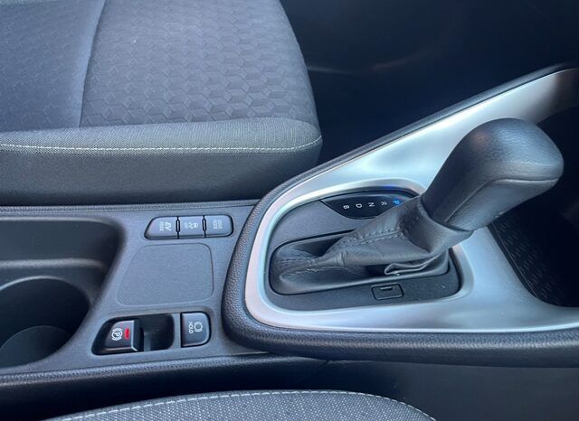 TOYOTA YARIS ACTIVE TECH 1.5 120H HYBRID MODELO 2022 lleno