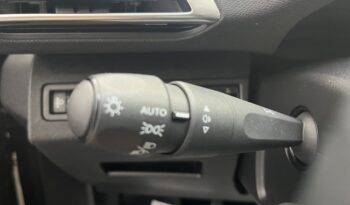 PEUGEOT 3008 ACTIVE PACK 1.5HDI 130CV MODELO 2022 lleno