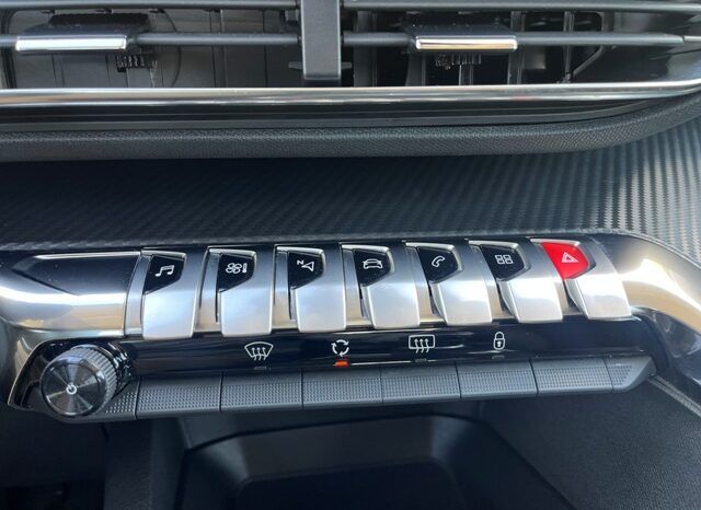 PEUGEOT 3008 ACTIVE PACK 1.5HDI 130CV MODELO 2022 lleno