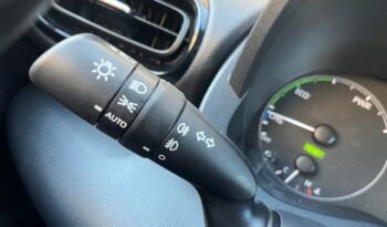 TOYOTA YARIS ACTIVE TECH 1.5 120H HYBRID MODELO 2022 lleno