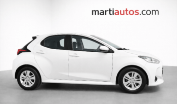 TOYOTA YARIS ACTIVE TECH 1.5 120H HYBRID MODELO 2022 lleno