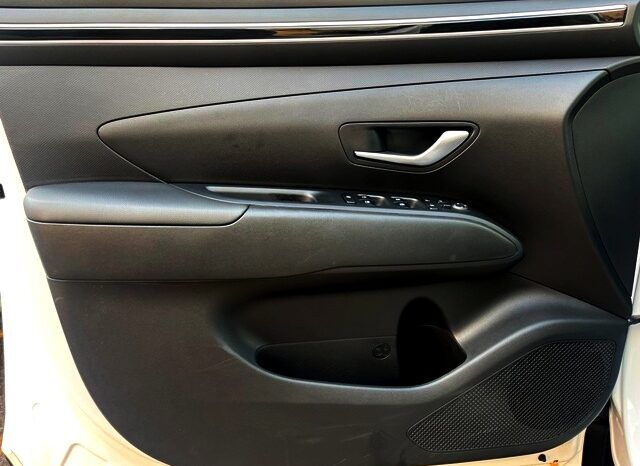 HYUNDAI TUCSON MAXX HYBRID 1.6 TGDi 150CV MODELO 2023 lleno