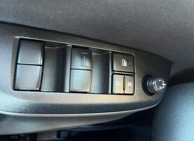 TOYOTA YARIS ACTIVE TECH 1.5 120H HYBRID MODELO 2022 lleno