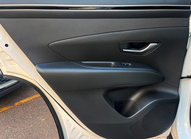 HYUNDAI TUCSON MAXX HYBRID 1.6 TGDi 150CV MODELO 2023 lleno