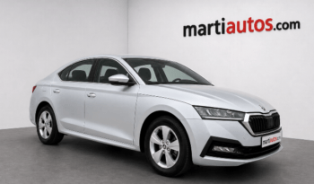 SKODA OCTAVIA AMBITION 2.0TDi 115CV AÑO 10-2022 lleno