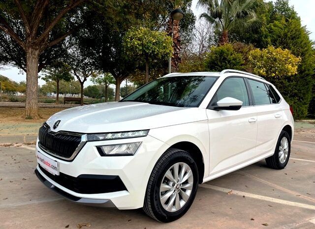 SKODA KAMIQ AMBITION 1.0TSi 110CV DSG – AUTOMATICO AÑO 2021 lleno