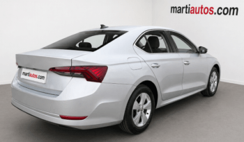 SKODA OCTAVIA AMBITION 2.0TDi 115CV AÑO 10-2022 lleno